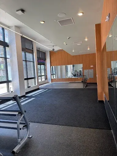 Leskuin Cleaning LLC commercial cleaning